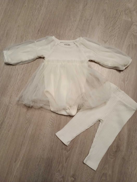 Komplet body z sukienka plus spodenki dla dziewczynki