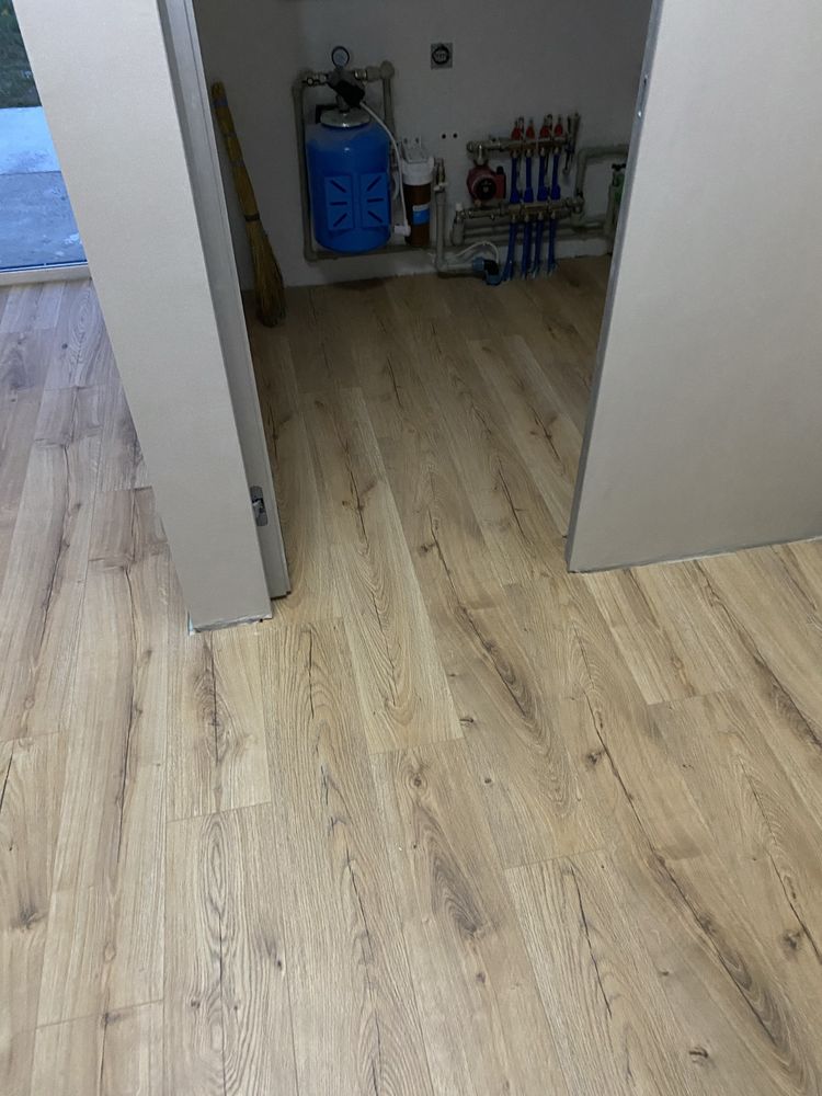 Ламінат  укладання, продаж ламінату, монтаж пвх плінтуса,