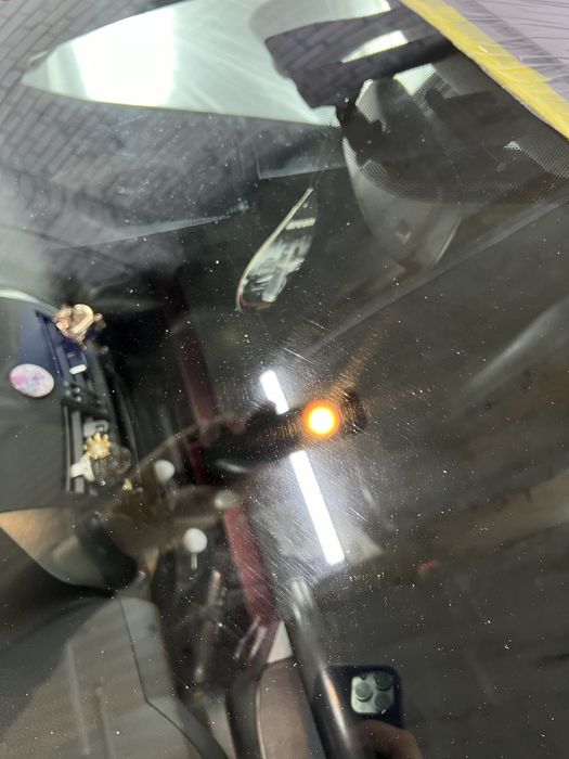 Полірування лобового скла ,полировка лобового стекла