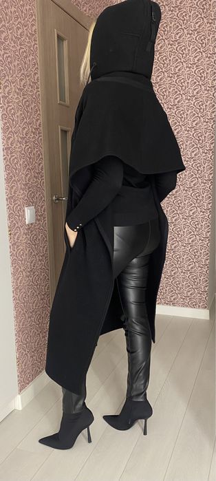 Продам теплу накидку-пальто Zara