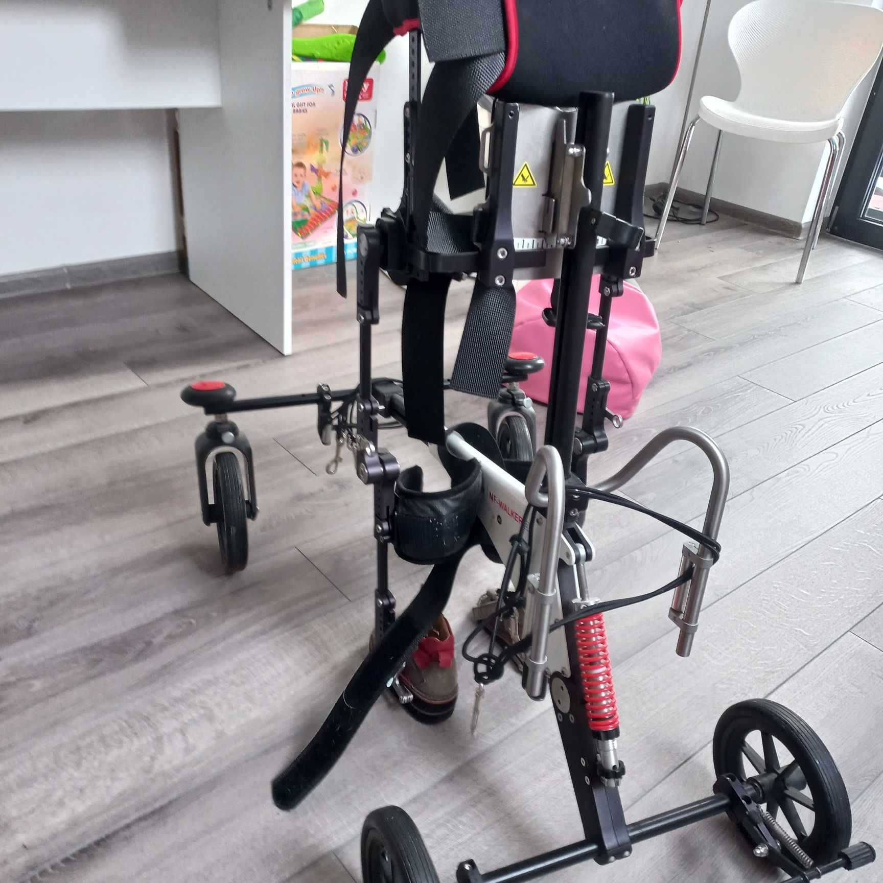 Sprzedam chodzik pionizator NF WALKER 2.