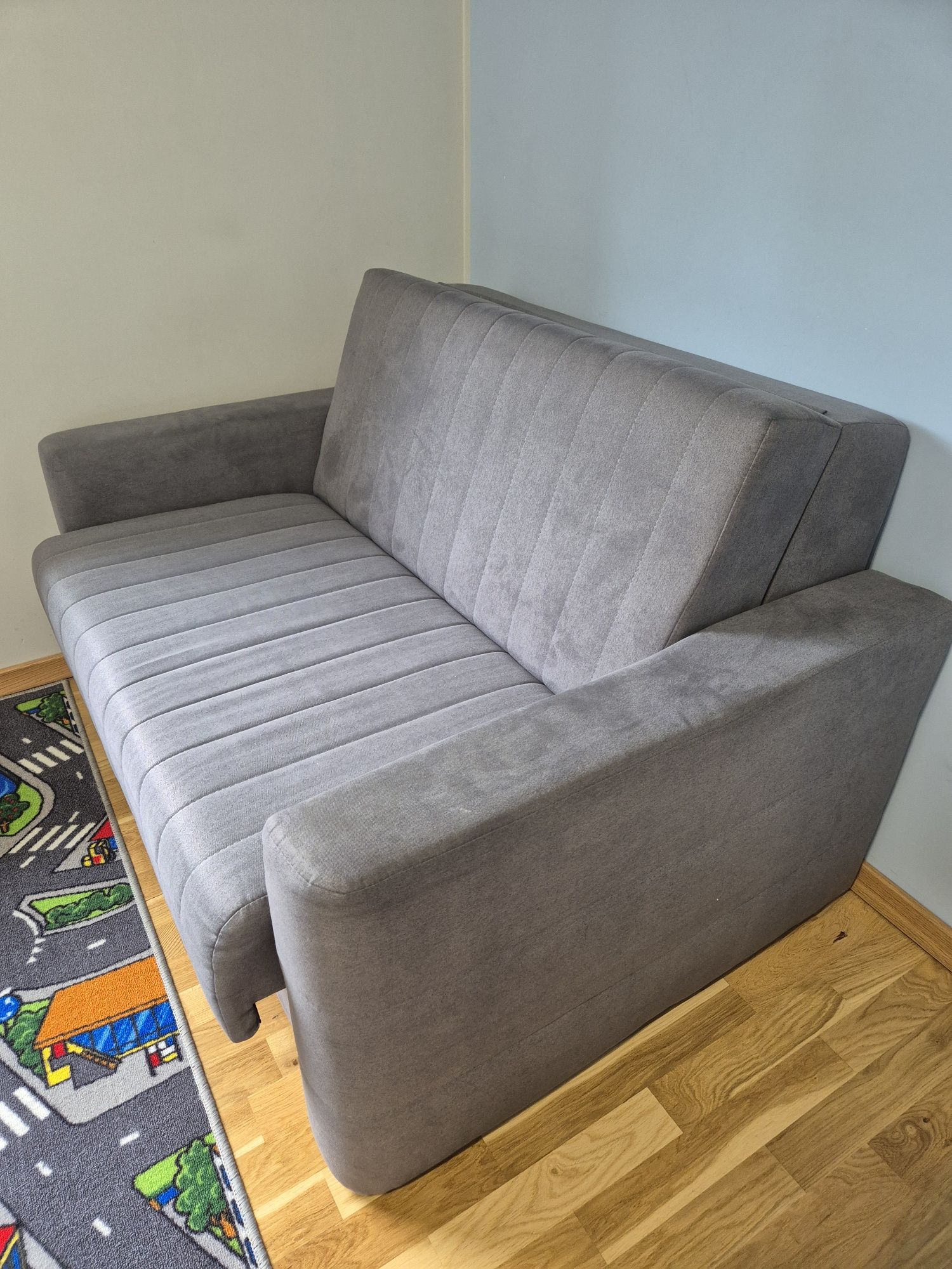 Sofa rozkładana 137 szerokości