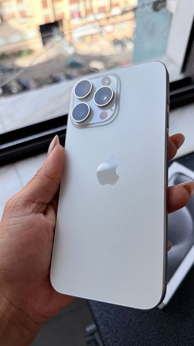 iPhone 15 Pro Max Branco. 256 GB