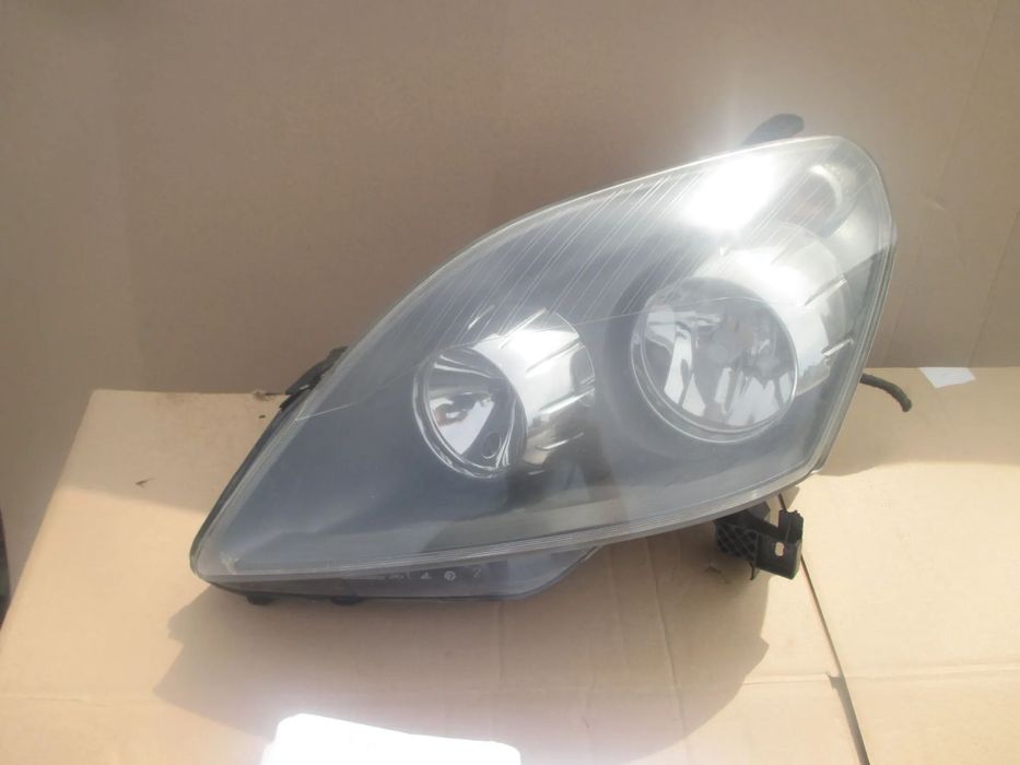 lampa lewa Zafira B AL Europa