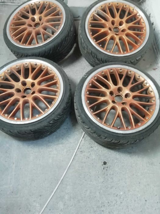 volkswagen golf 5, jetta koła , felgi BBS, 215 / 35Z  R19  85W XL