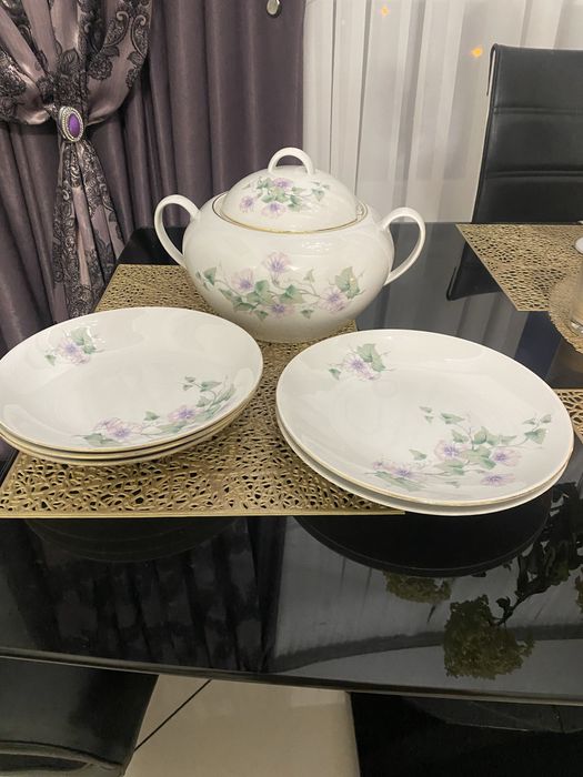 Thun. Чехословакия. Супница и тарелки