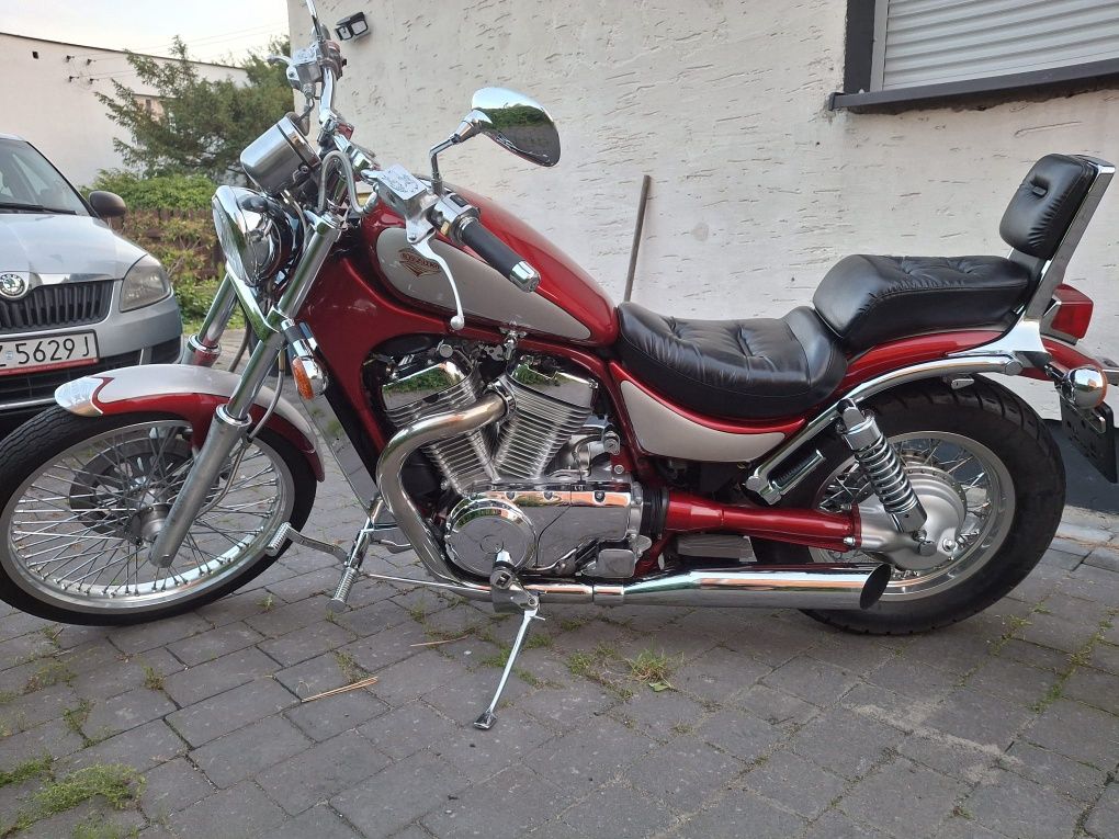 Motocykl Inteuder 800
