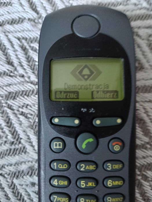 Telefon komórkowy Siemens M35i - klasyk dla kolekcjonerów