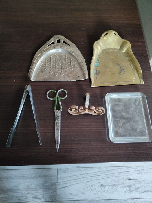 starocie kolekcja CAŁOŚĆ szufle podstawka pod zdjęcia nożyce szczypce