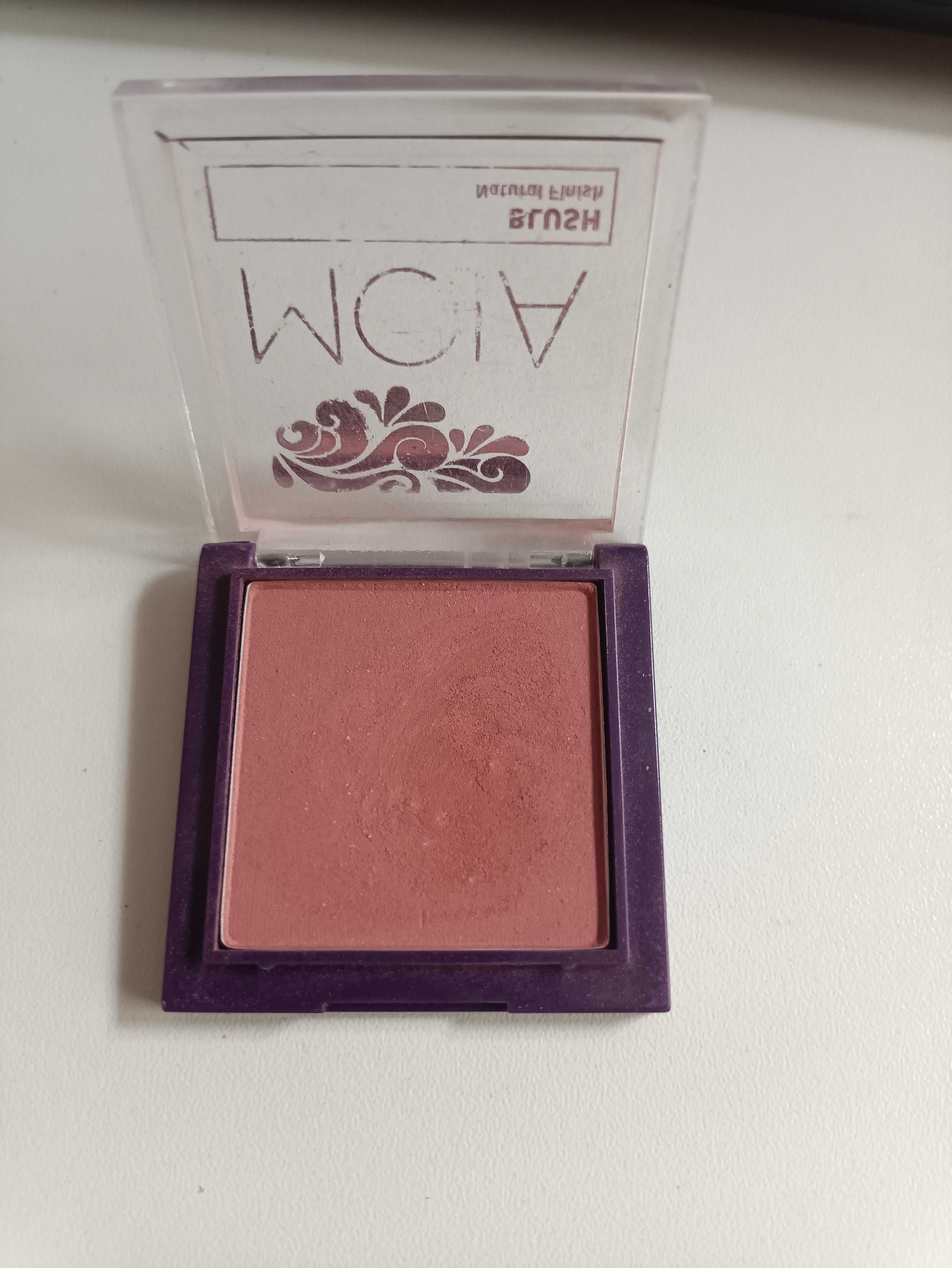 Róż moja blush odcień lotus