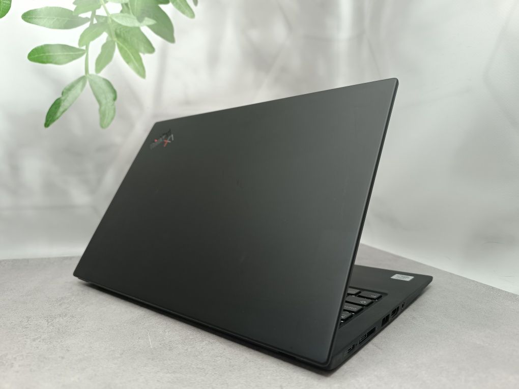 Ультрабук Lenovo ThinkPad X1 Carbon Gen 8/i5-10210U/16/NVMe 256M2/IPS
