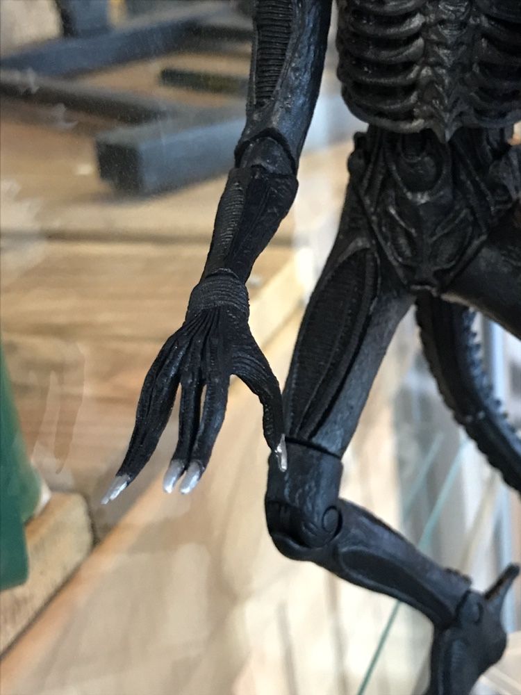 Figura alien 8’ passageiro da Neca nova