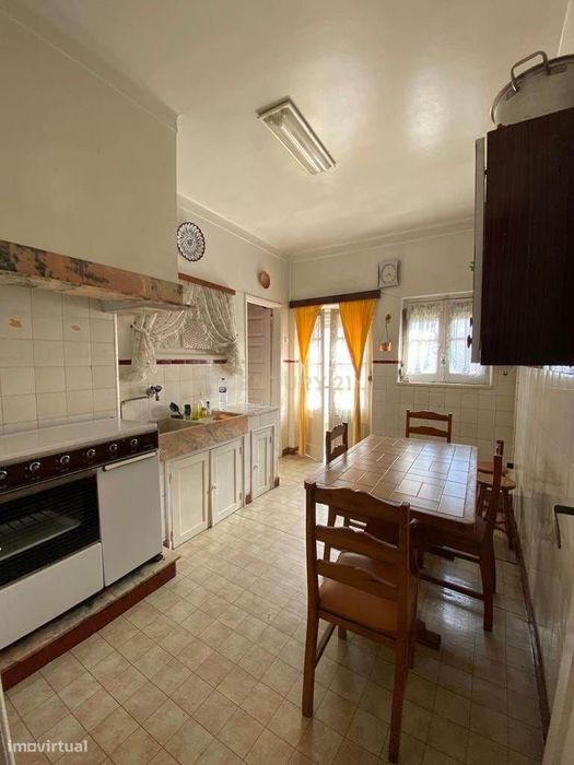 Apartamento T2 Usado Lavradio com 85m² e Boa Localização