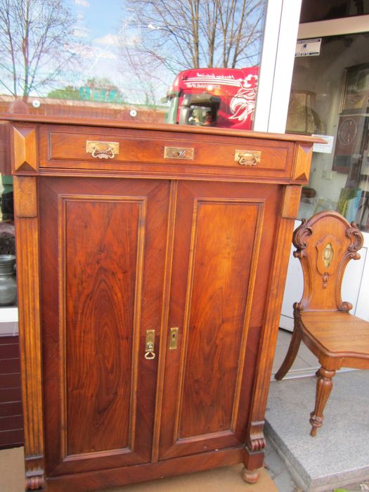 bieliźniarka antyk [cena z wysyłką]