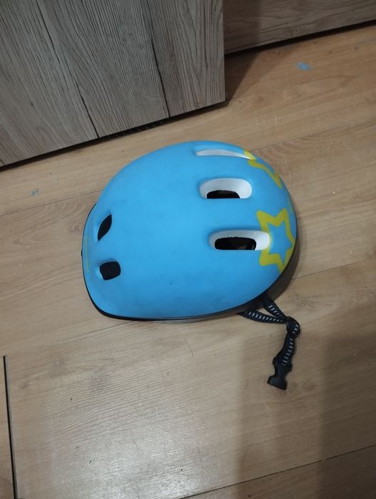 Kask na rower lub hulajnogę