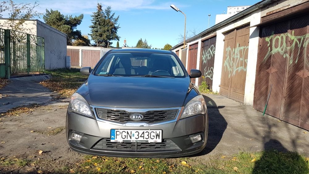 KIA CEED 1.4 90 KM 2009 r.