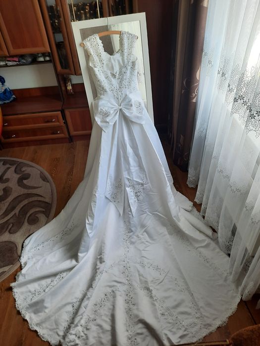 Розкішне весільне плаття, Атлас + мережива, XS, S