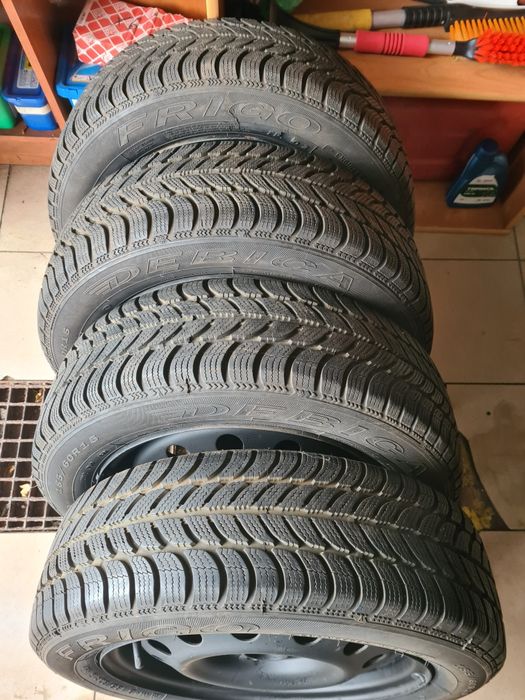 4 koła zimowe 15 cali od TOYOTY ,felgi  stalowe 4x100 stan db opony fr