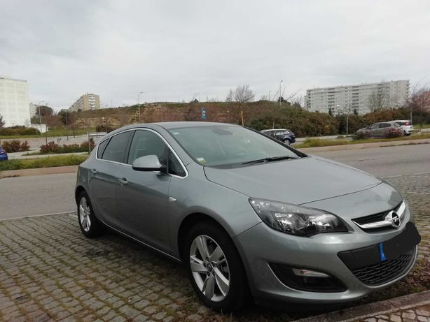 Opel Astra 1.6 CDTi Cosmo S/S J18  Ano: 2015  com 33 493 km  a Diesel