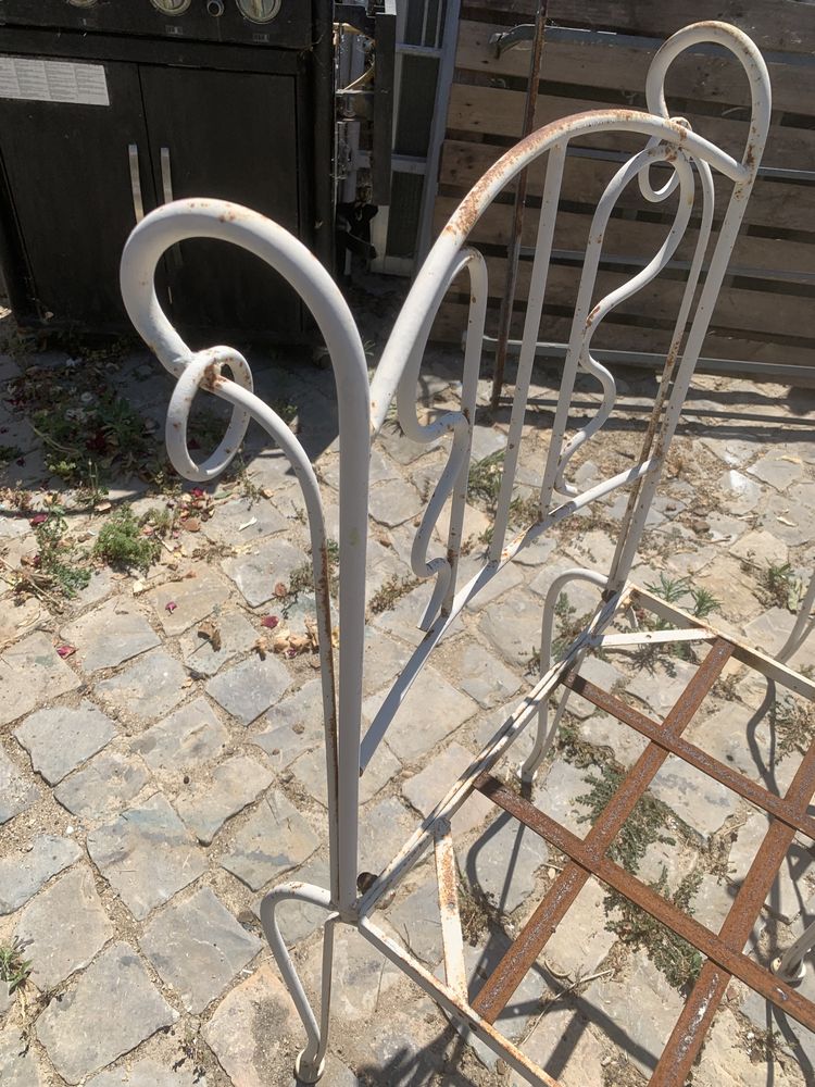 Mobilia jardim em ferro forjado