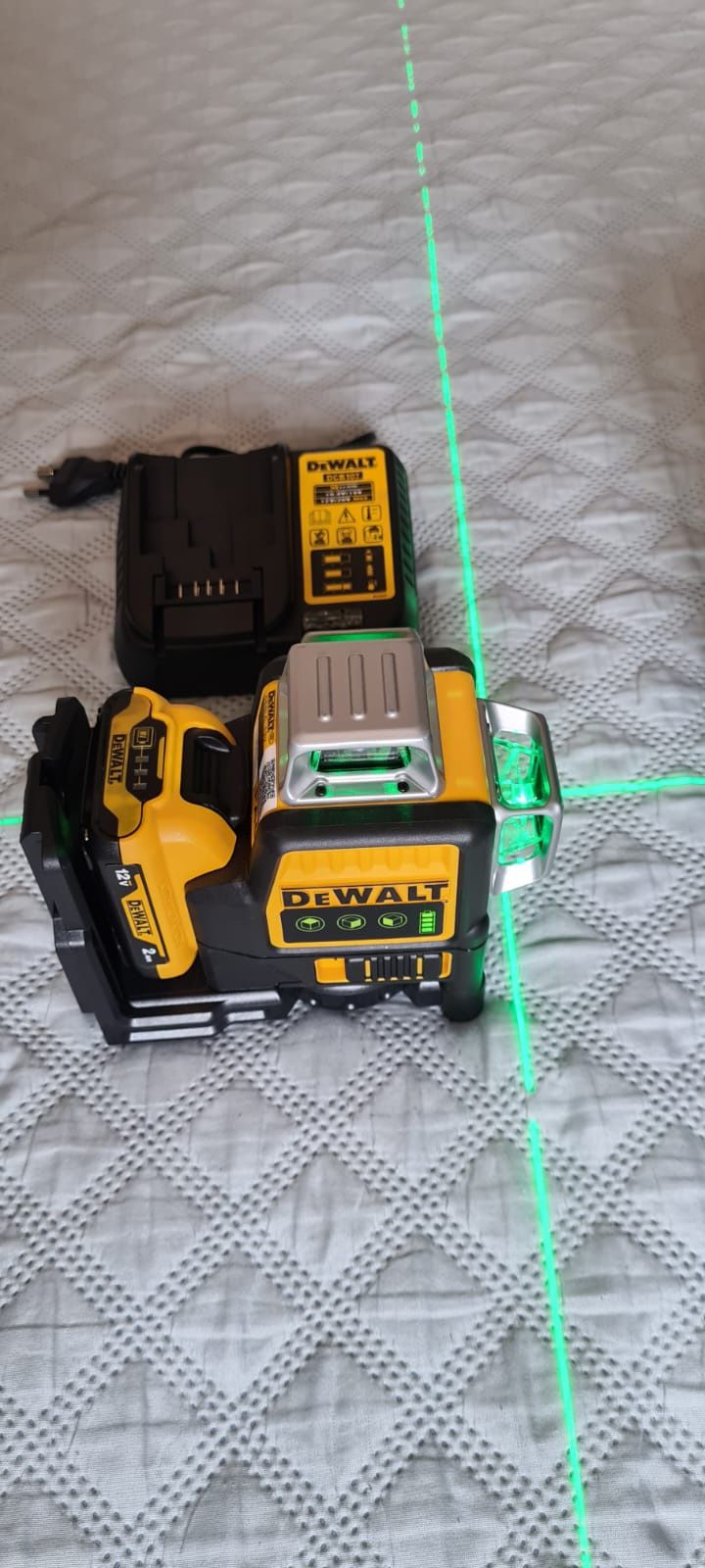 Laser nivel Dewalt 3 linhas 360° kit completo