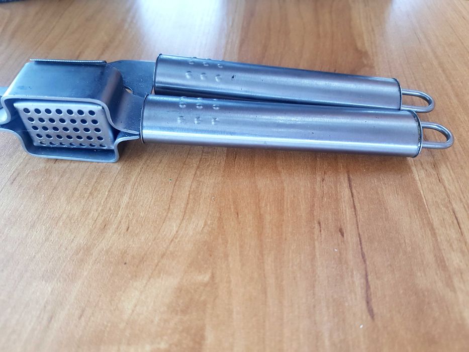 Wyciskacz np. do czosnku