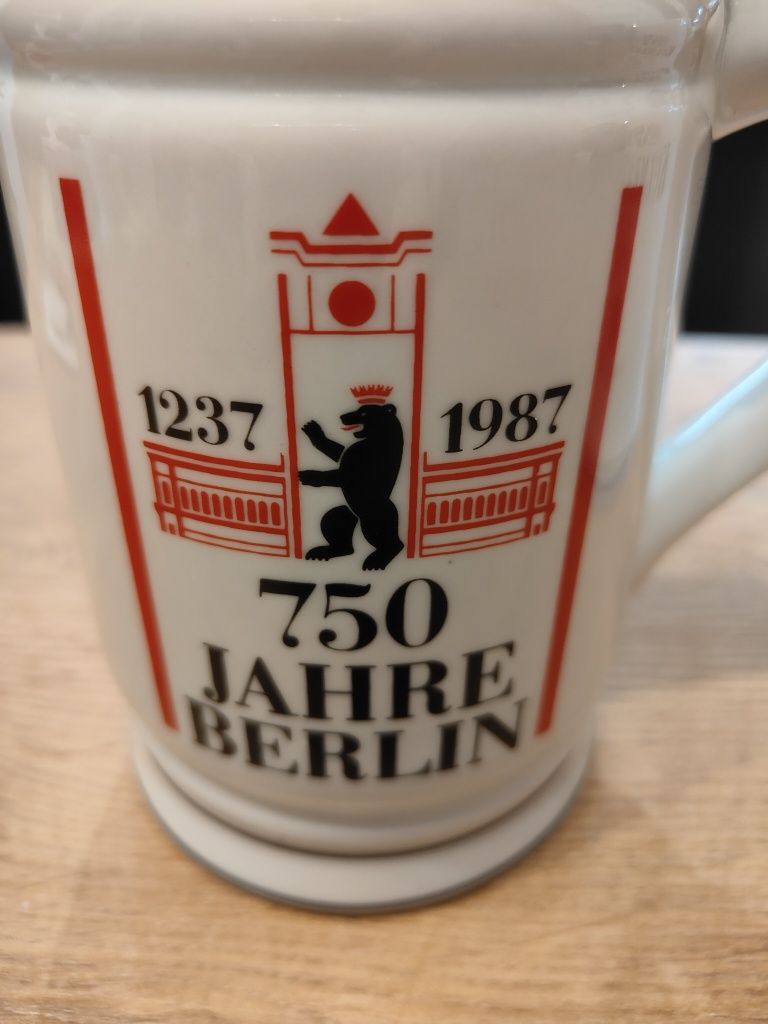 Kufel ceramiczny zamykany