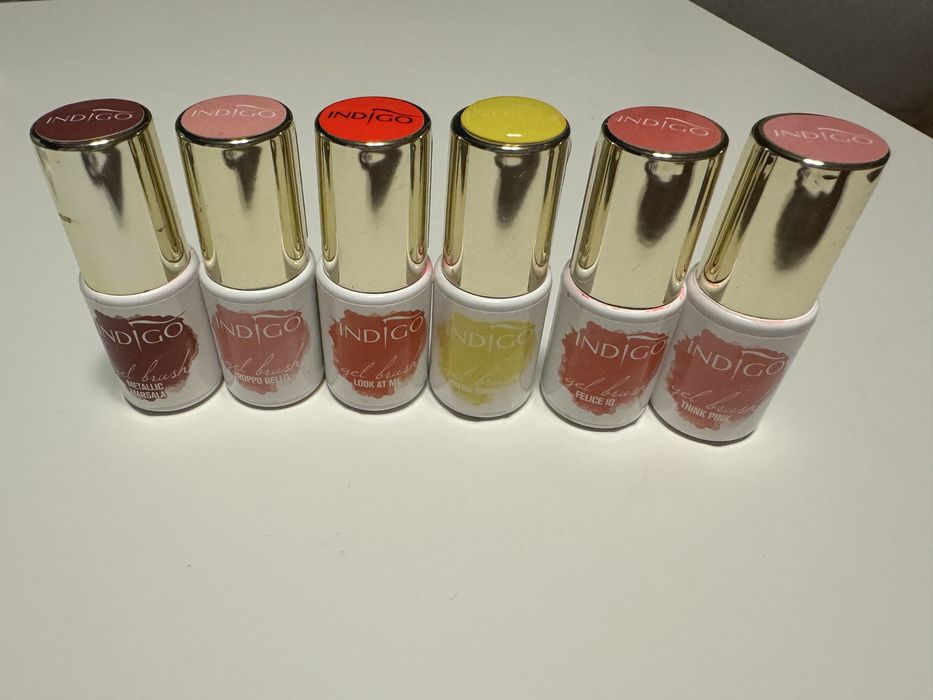 Sprzedam duży zestaw hybrydowy, neonail, gelish, indigo, semilac