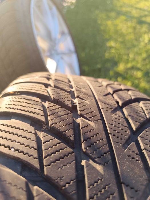 Felgi BMW OE V Spoke 778 + opony zimowe Bridgestone