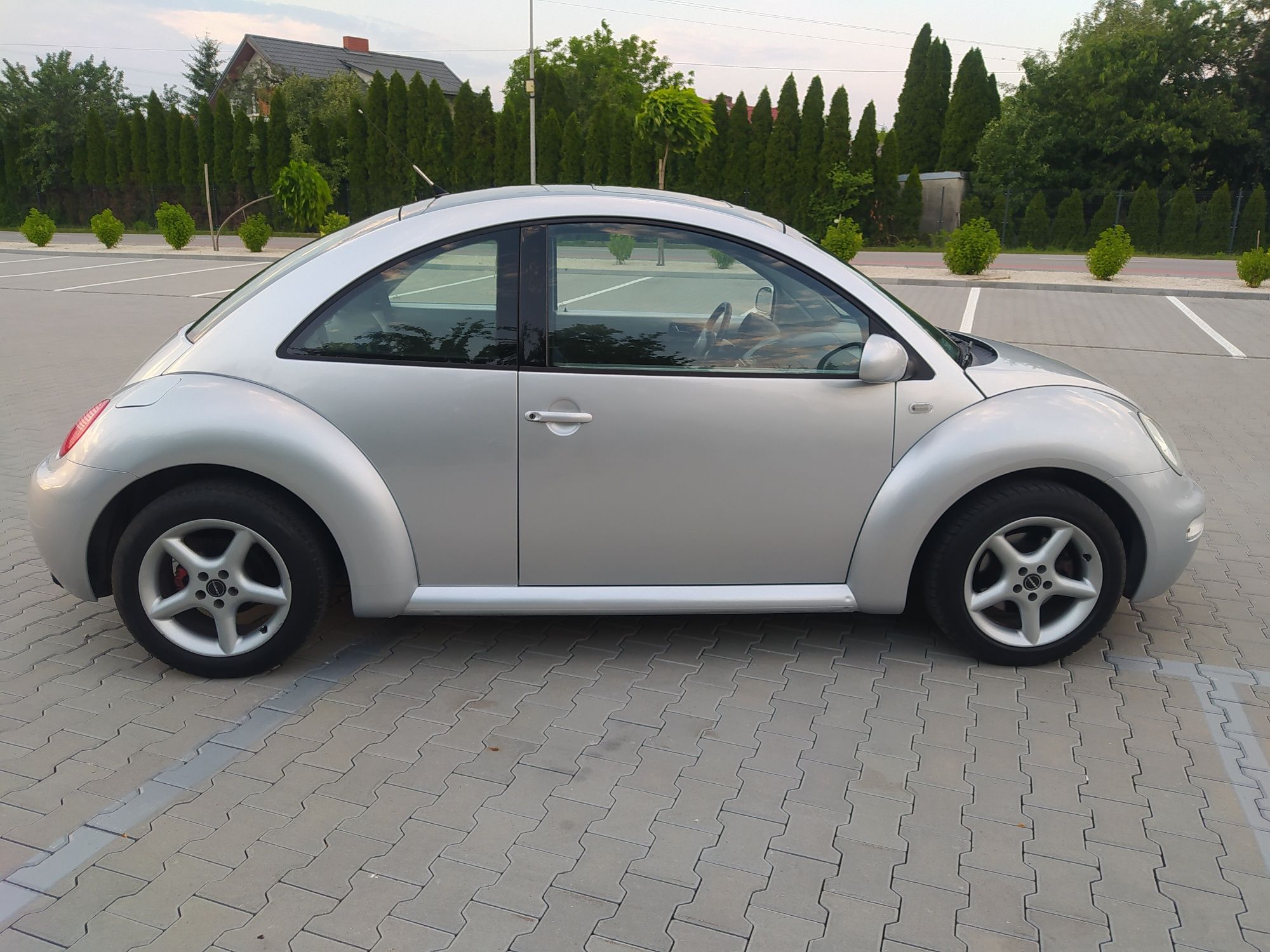 VW New Beetle 2.0 8V GAZ Klima Alufelgi En Vogue