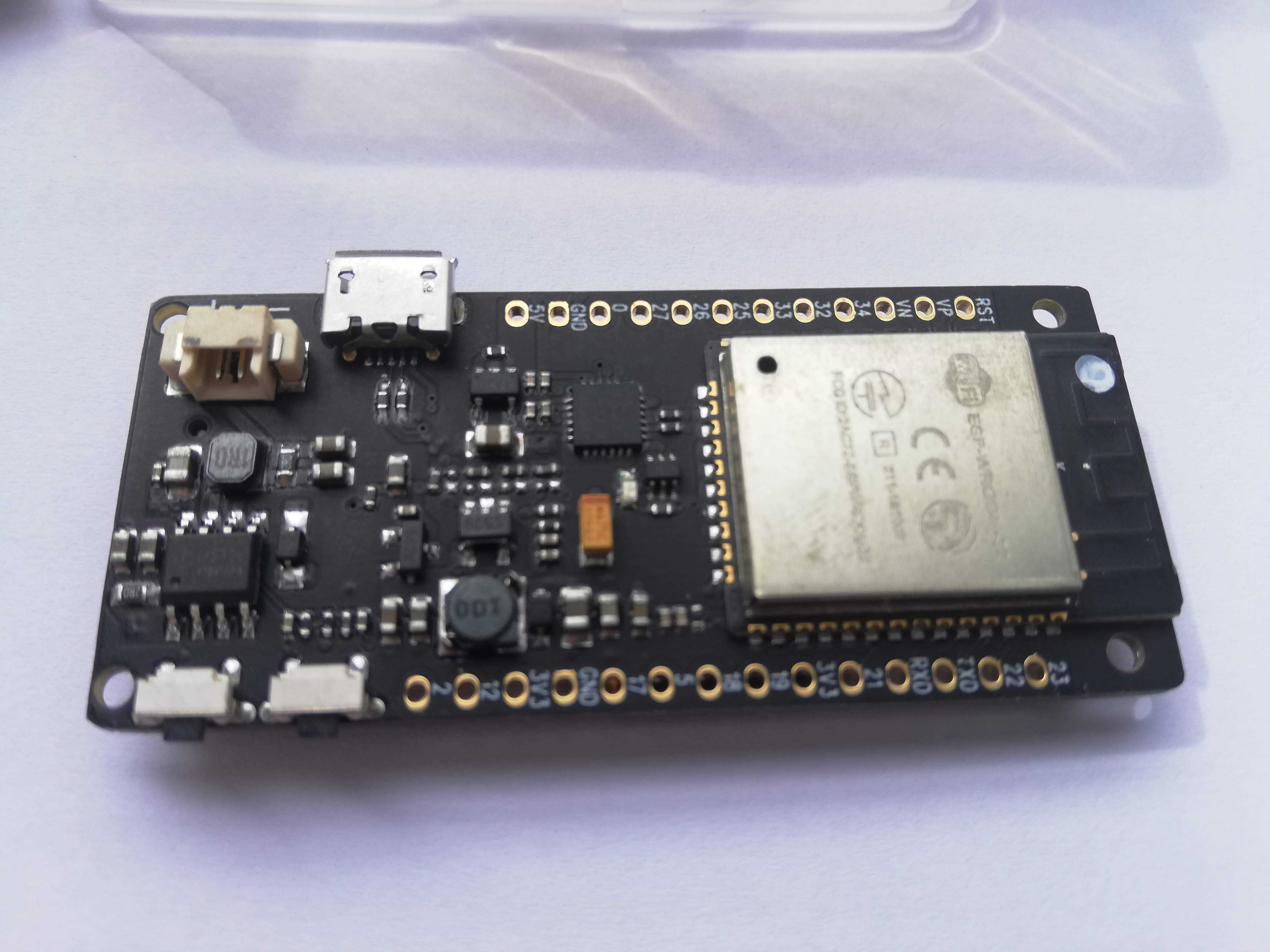 Placa TTGO T2 ESP32 com OLED e conetor para cartão SD