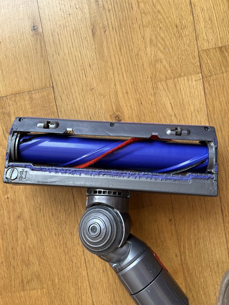 Пилосос dyson v7