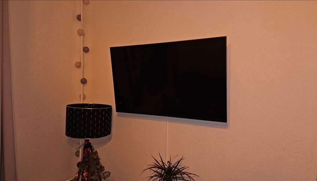 Telewizor Samsung 43 całe Crystal UHD 4 K