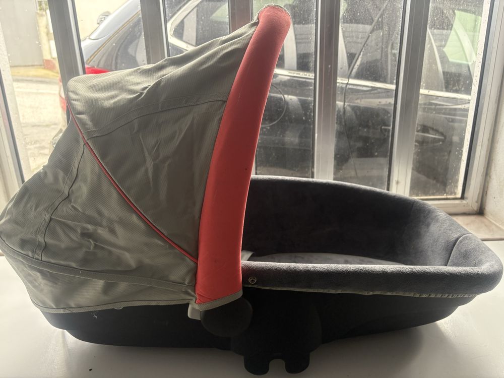 cama bebe està como nova