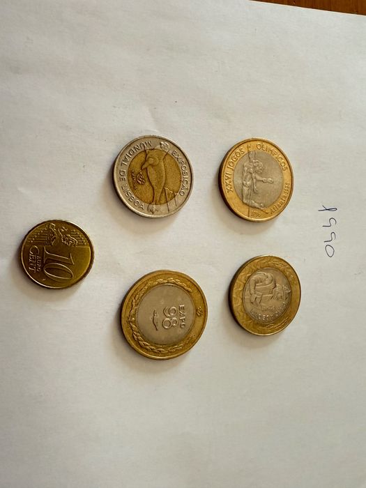 Moedas e notas antigas