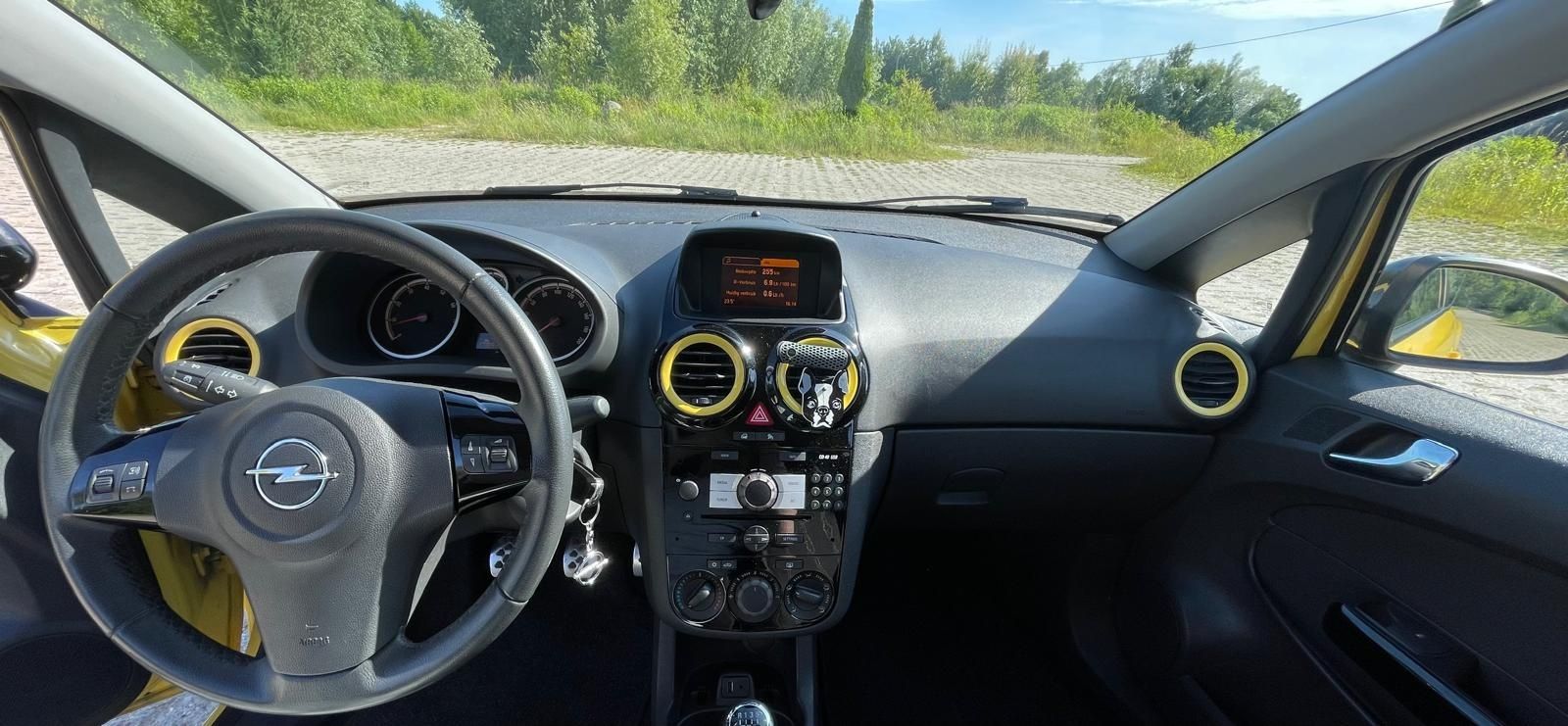 Opel corsa 1.2 OPC line