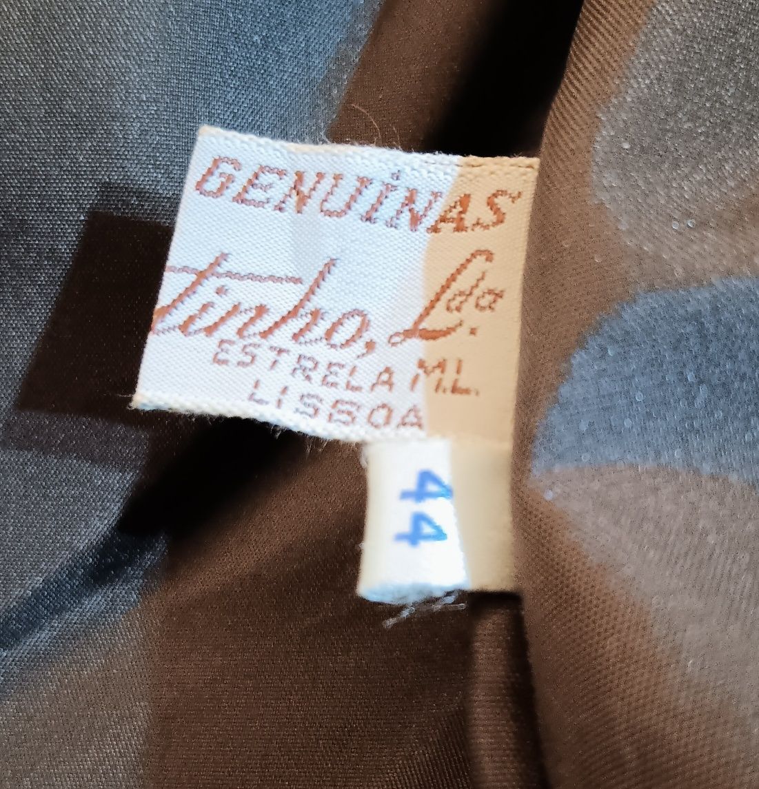 Casaco em pele genuína . Excelente qualidade