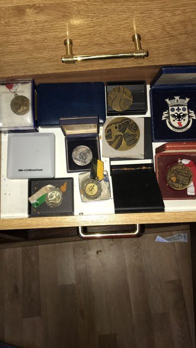 Vendo todas essas medalhas de atletismo, coleção completa por 50€