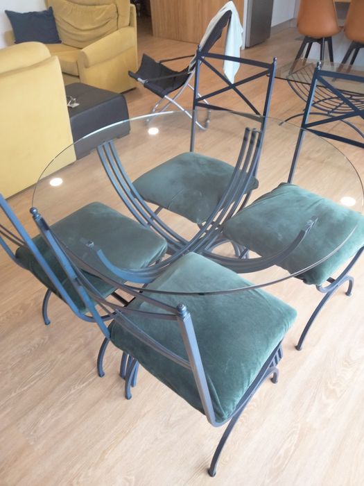 Mesa sala redonda com 4 cadeiras