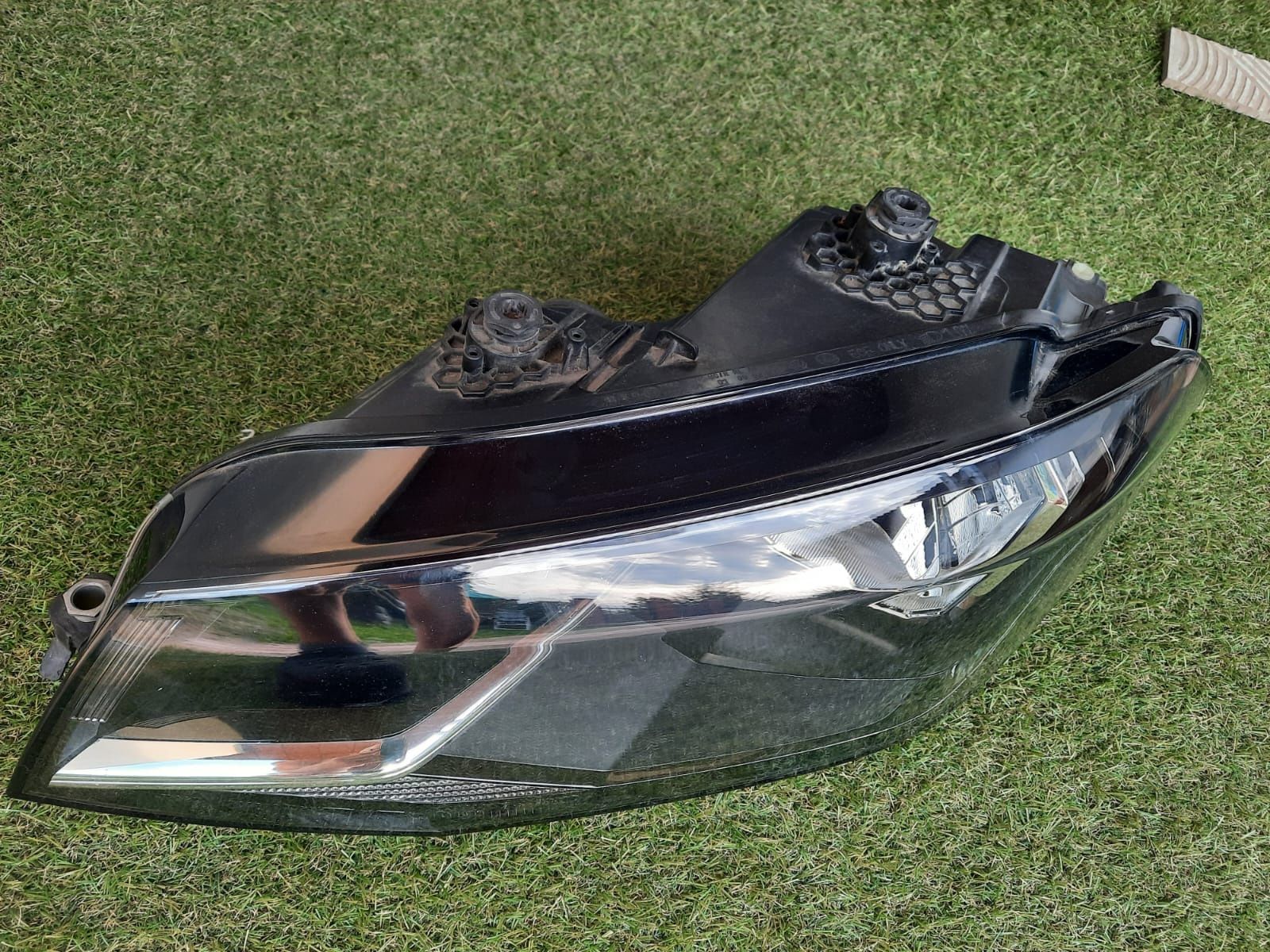 Lampa lewa VW Caddy Lift 2016 rok