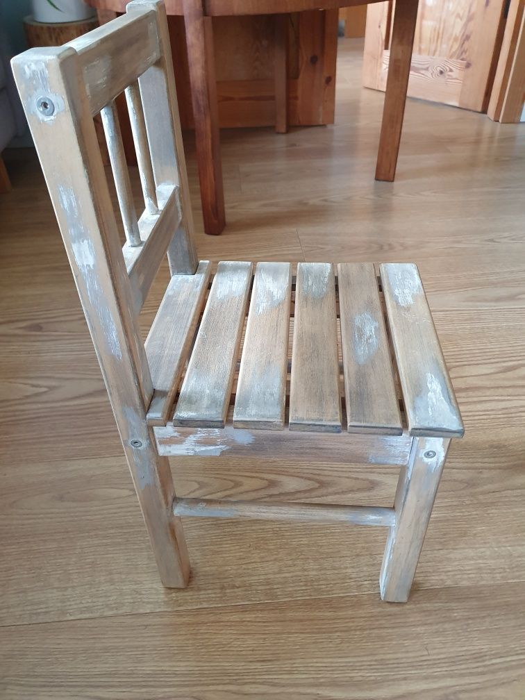 Krzesełko IKEA białe dla dziecka postarzane