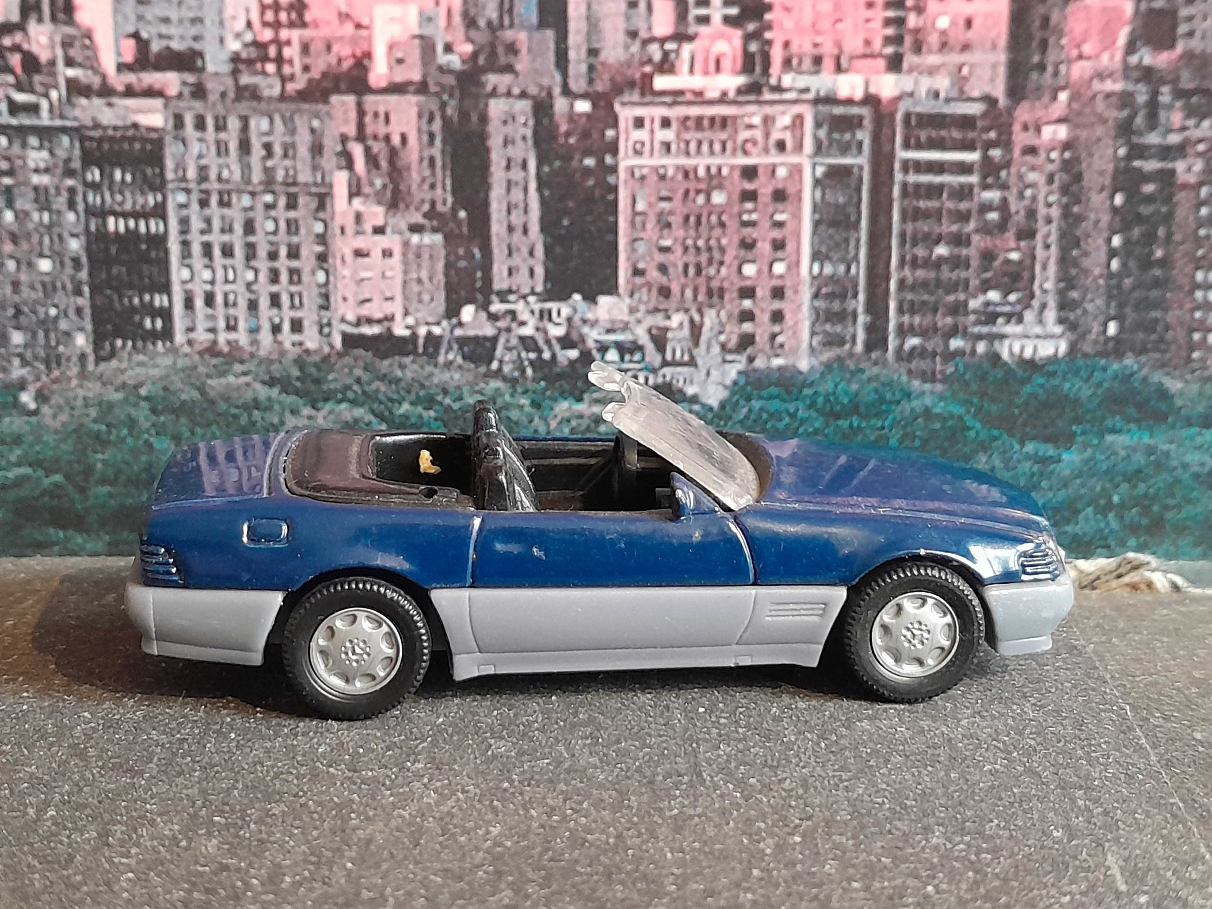 Stary resorak SIKU Mercedes Benz 500 SL Cabrio do kolekcji
