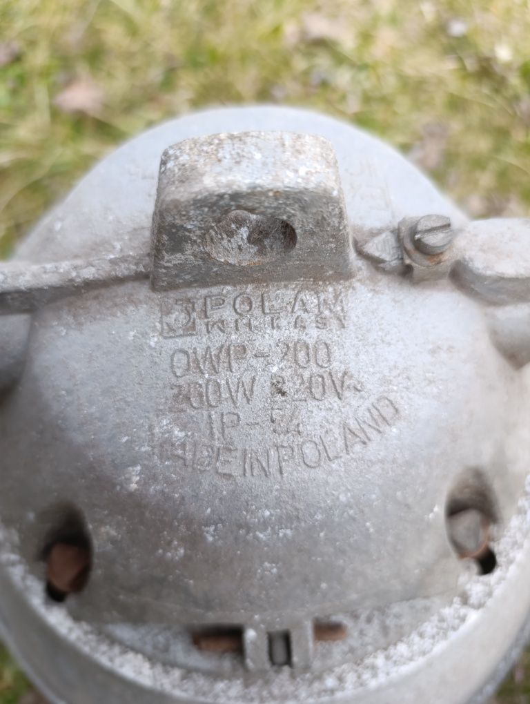 Lampy loftowe przemysłowe