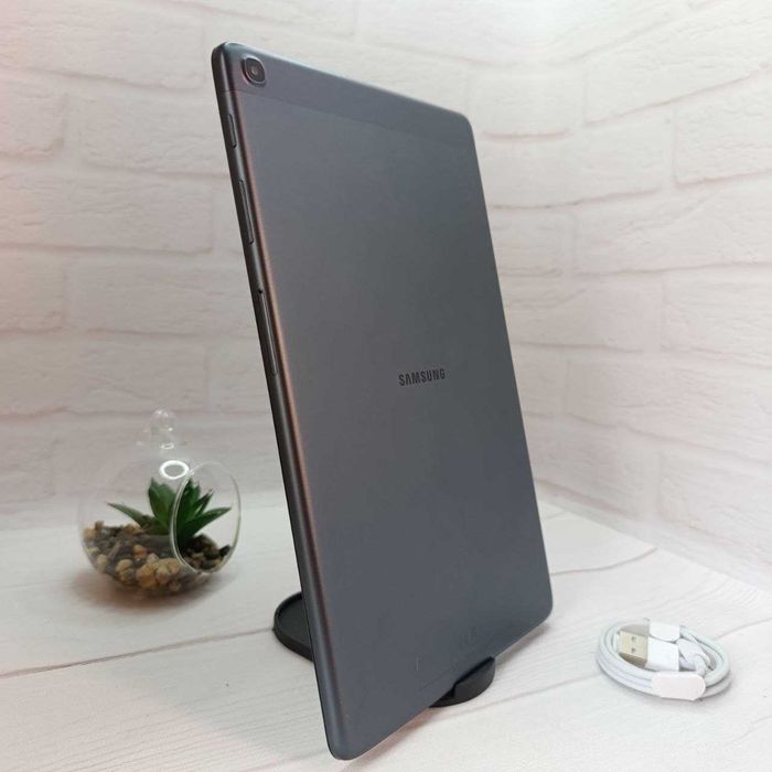 Продам планшет  Samsung Tab A T510 2/32Gb в гарному стані
