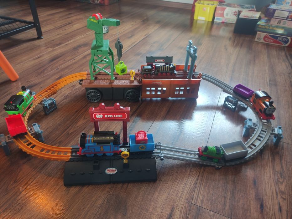 Fisher Price Tomek i przyjaciele zestaw rozkładany + 5 pociągów