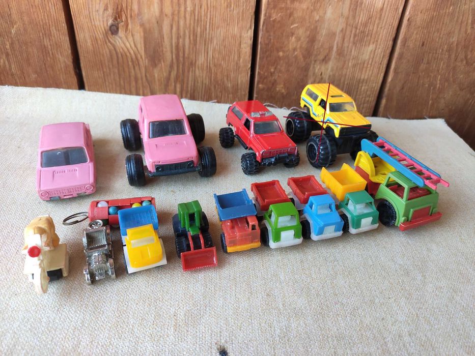 Микро машинки игрушечные, человечки, игрушки советские игрушки