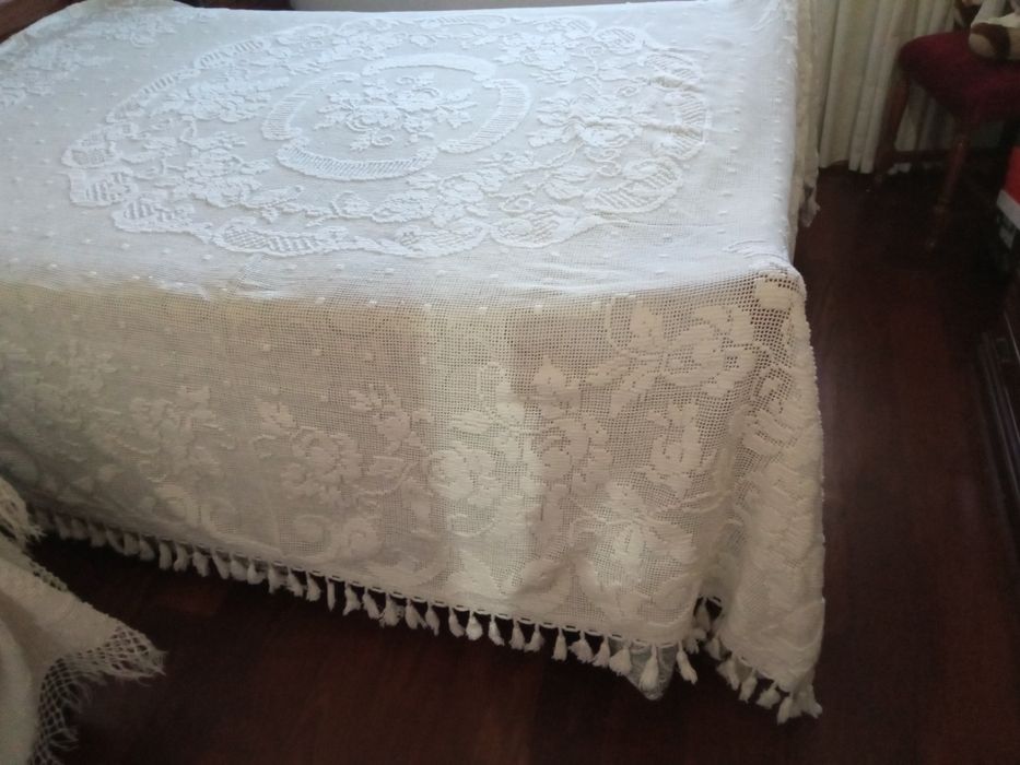 Coberta branca nova de renda industrial