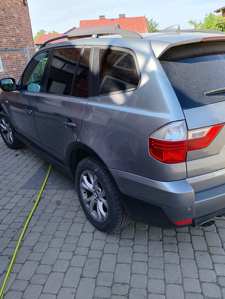 Sprzedam BMW X3 83