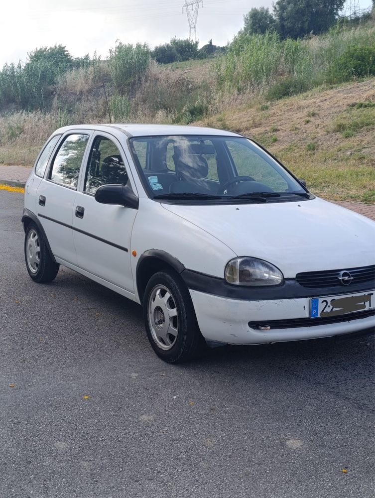 Opel corsa 1.5 TD 5 Portas (diesel)