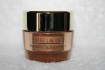 Estée Lauder Revitalizing Supreme+ youth dzień na dzień 15ml